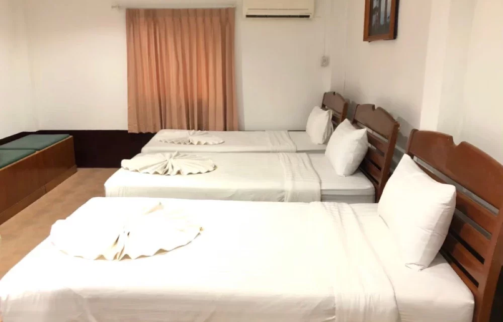Triple Room